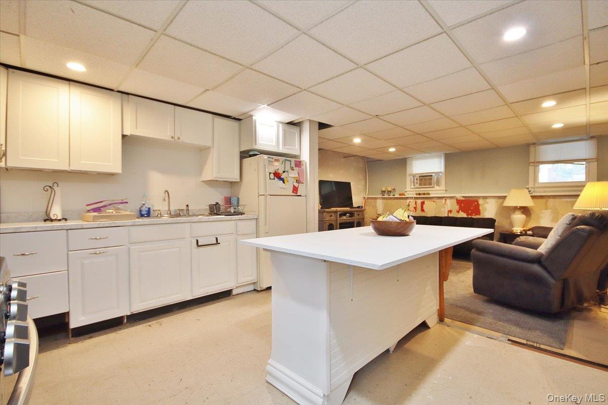 Marlboro, New York 12542, United States, 3 Bedrooms Bedrooms, ,2 BathroomsBathrooms,Residential,Active,237483