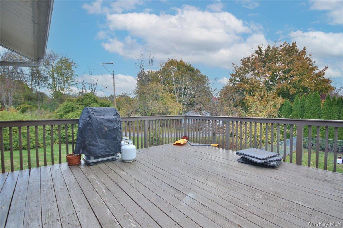 Marlboro, New York 12542, United States, 3 Bedrooms Bedrooms, ,2 BathroomsBathrooms,Residential,Active,237483