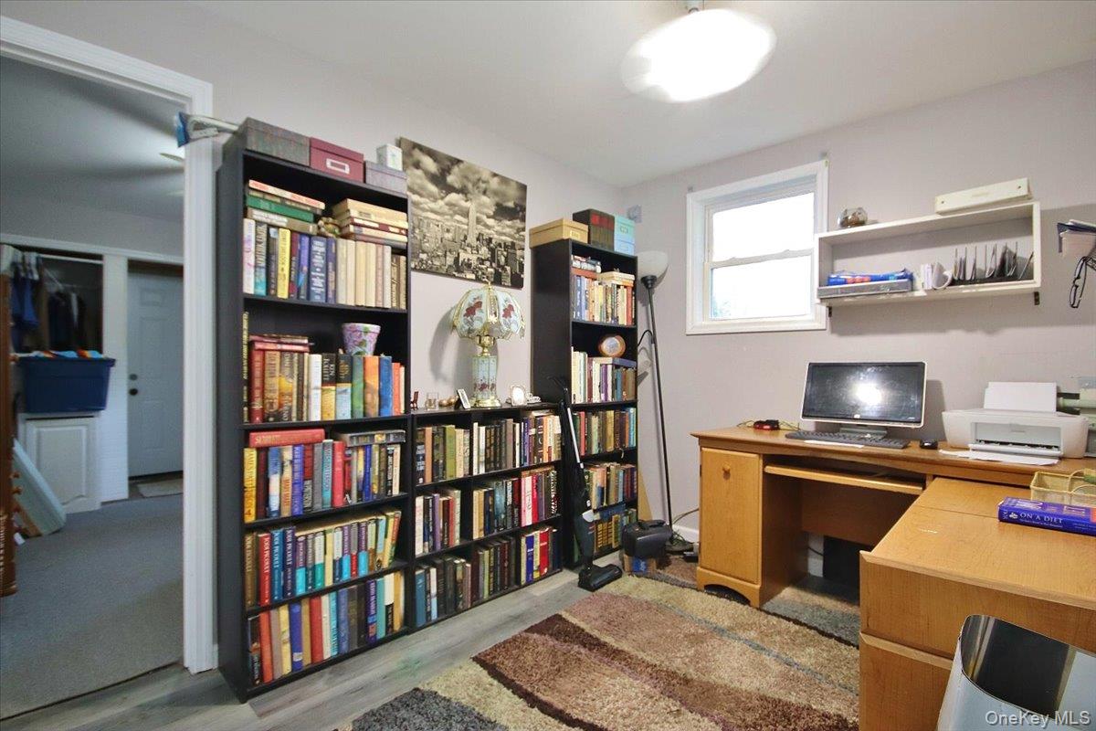 Marlboro, New York 12542, United States, 3 Bedrooms Bedrooms, ,2 BathroomsBathrooms,Residential,Active,237483