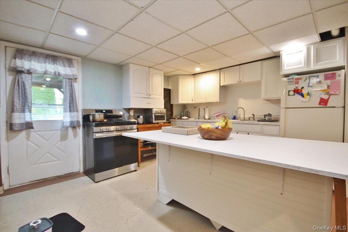 Marlboro, New York 12542, United States, 3 Bedrooms Bedrooms, ,2 BathroomsBathrooms,Residential,Active,237483