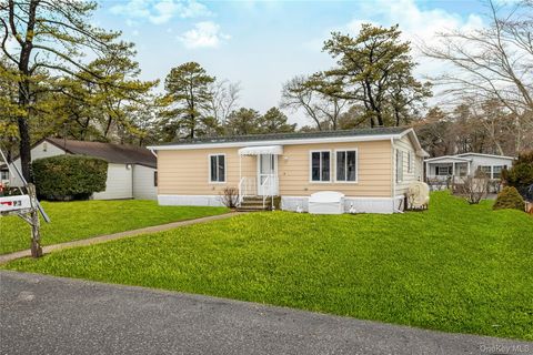 525 Riverleigh Avenue P3 Riverhead NY 11901