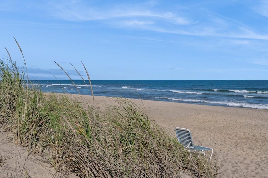 2136 Montauk Highway 112