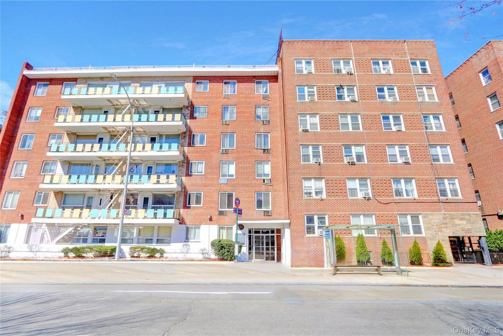 Photo of 3201 Grand Concourse #4M, Bronx, NY 10468 (MLS # 951635)