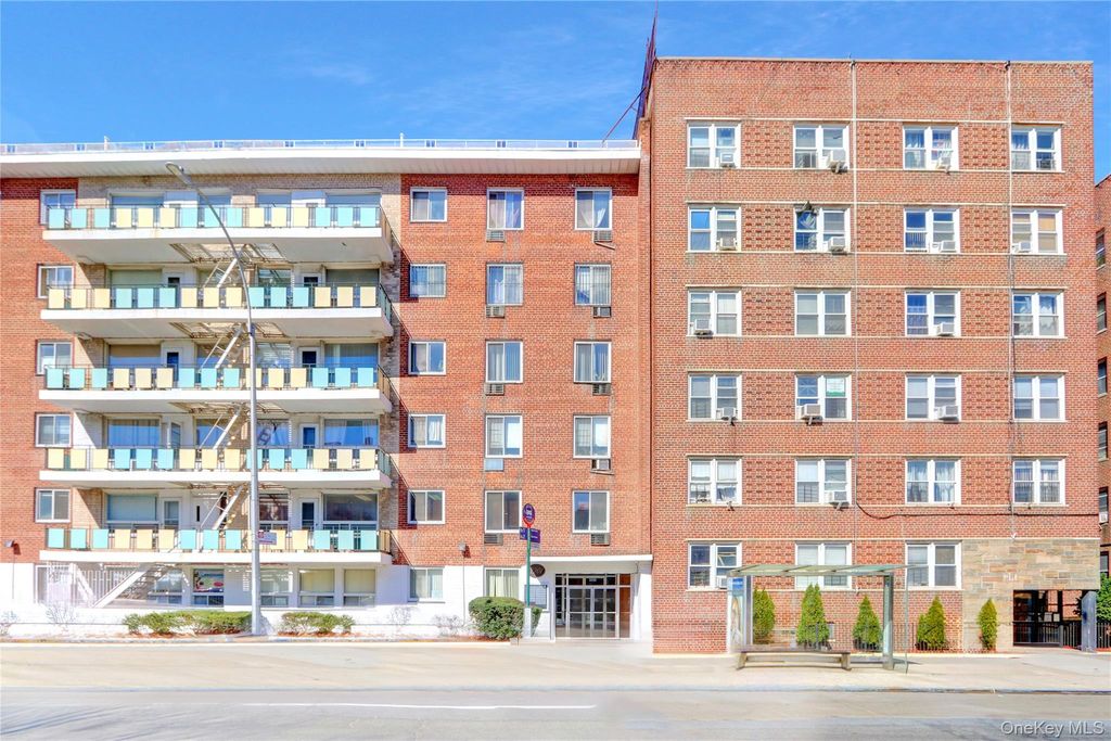 Photo of 3201 Grand Concourse #4M, Bronx, NY 10468 (MLS # 951635)