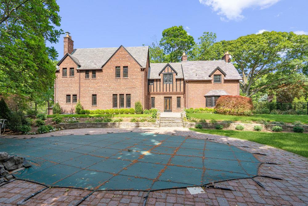 38 Country Club Drive, Port Washington, New York image 48