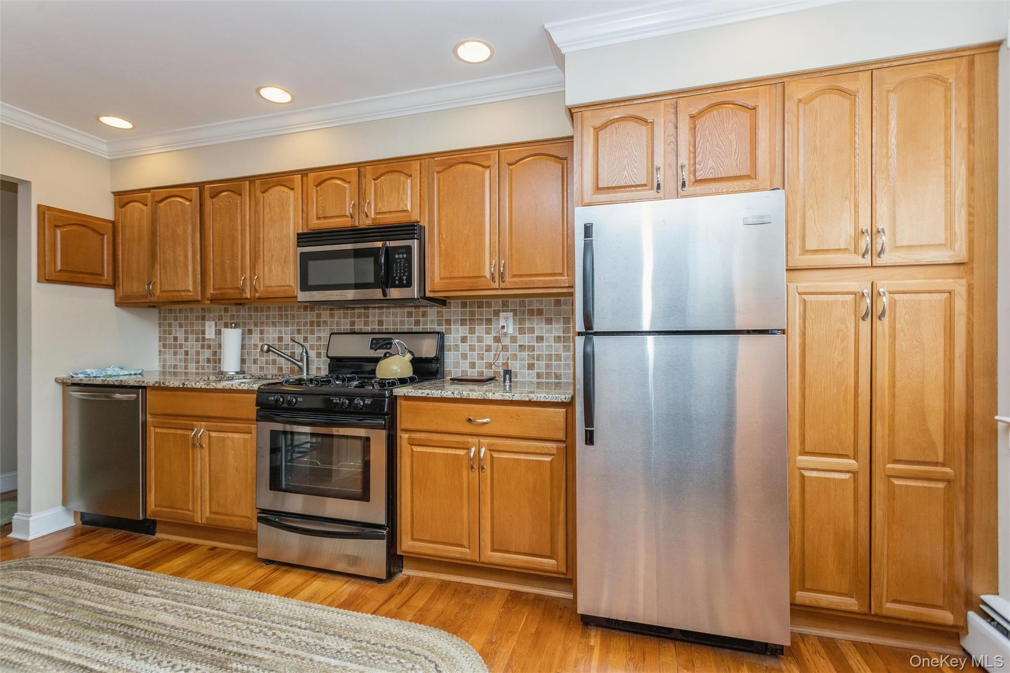 235 N Middletown Road E