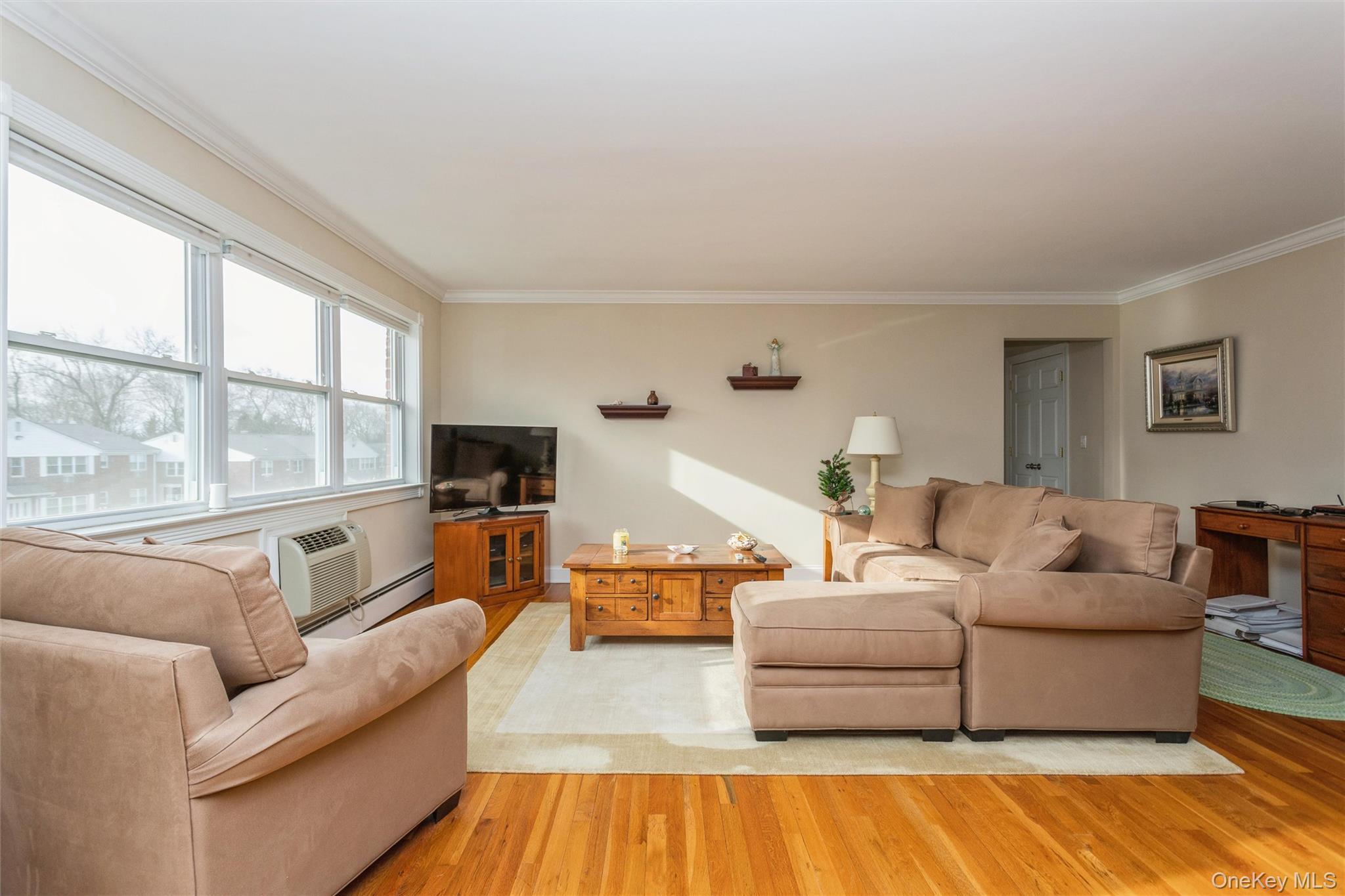 235 N Middletown Road E