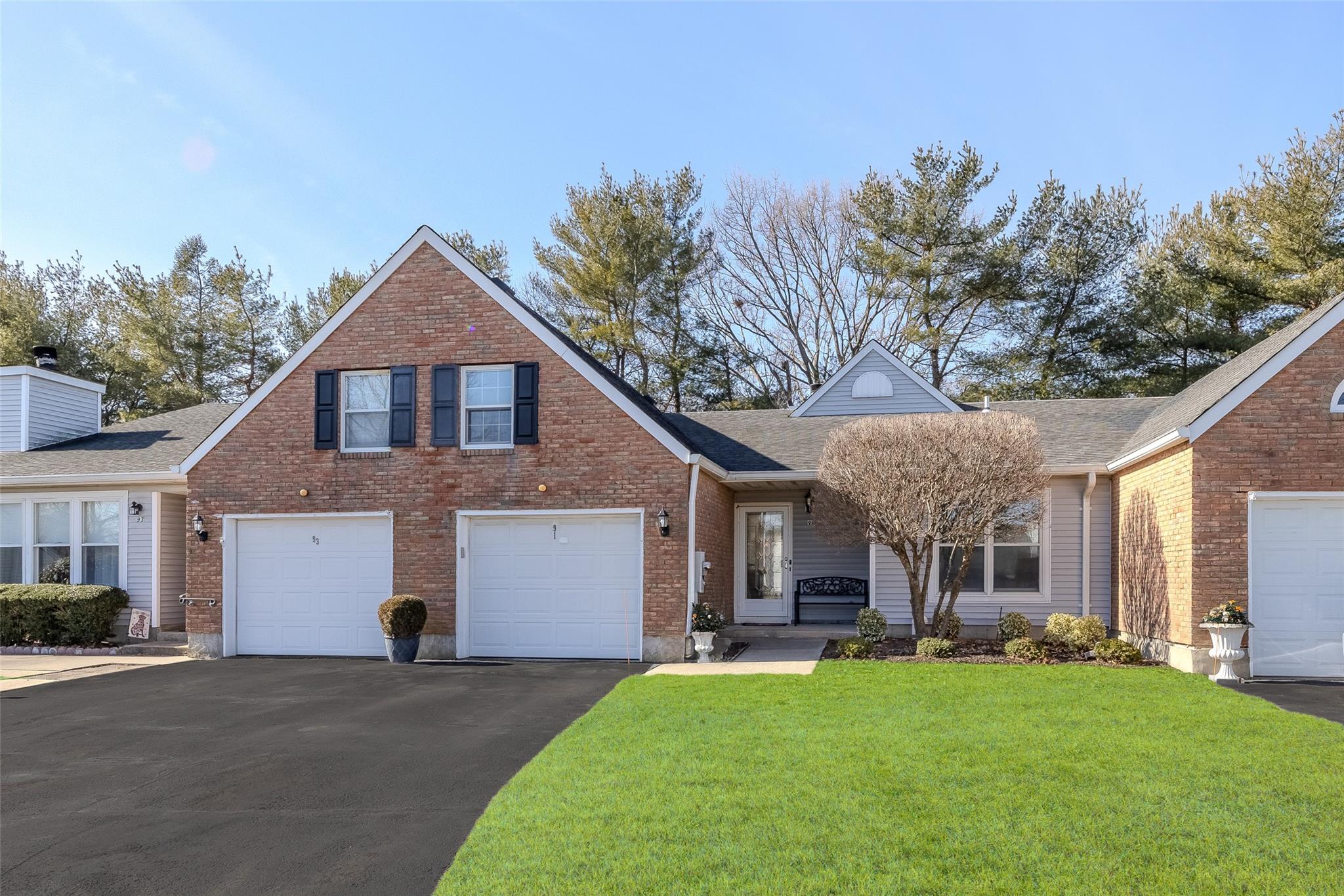91 Standish Drive, Mount Sinai, New York image 1