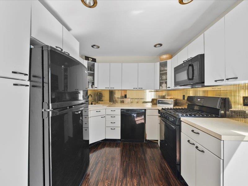 65 Westwood Avenue, Deer Park, New York image 7