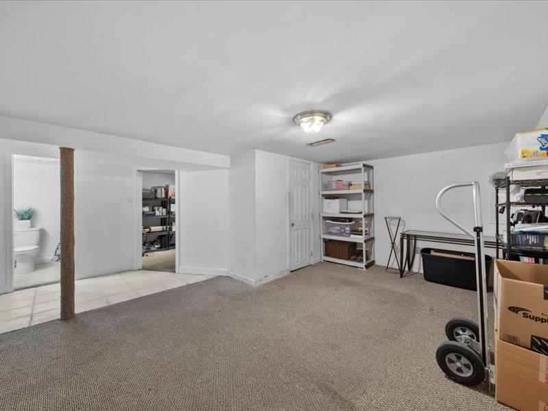 65 Westwood Avenue, Deer Park, New York image 21