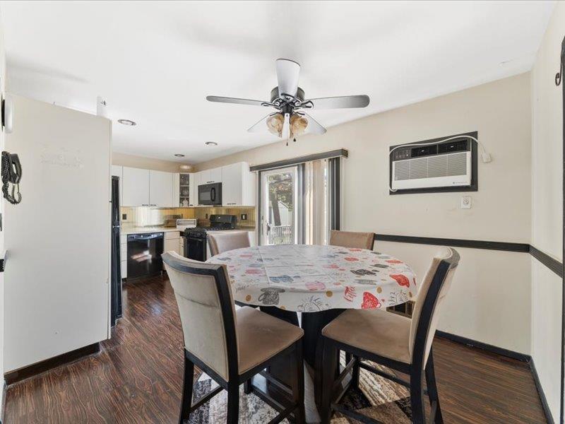 65 Westwood Avenue, Deer Park, New York image 6