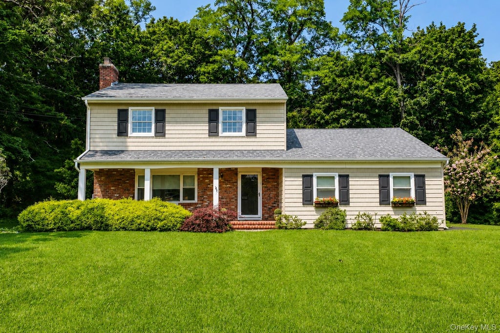 Photo of 2 Salem Drive, Stony Brook, NY 11790 (MLS # 1029873)