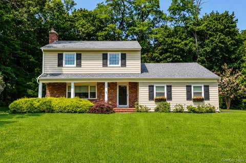 Photo of 2 Salem Drive, Stony Brook, NY 11790 (MLS # 1029873)