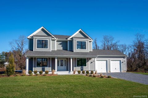 Homes For Sale - 3225 Stanley Road<br/> Mattituck, NY 11952