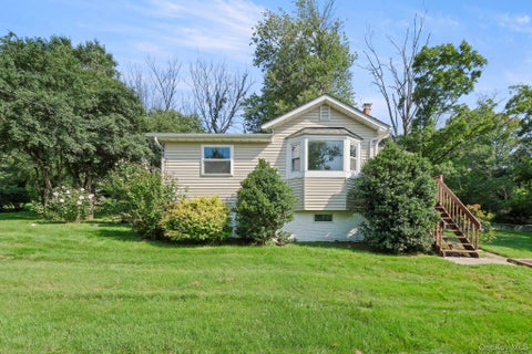 Homes For Sale - 15 Crestwood Trail<br/> Monroe, NY 10950