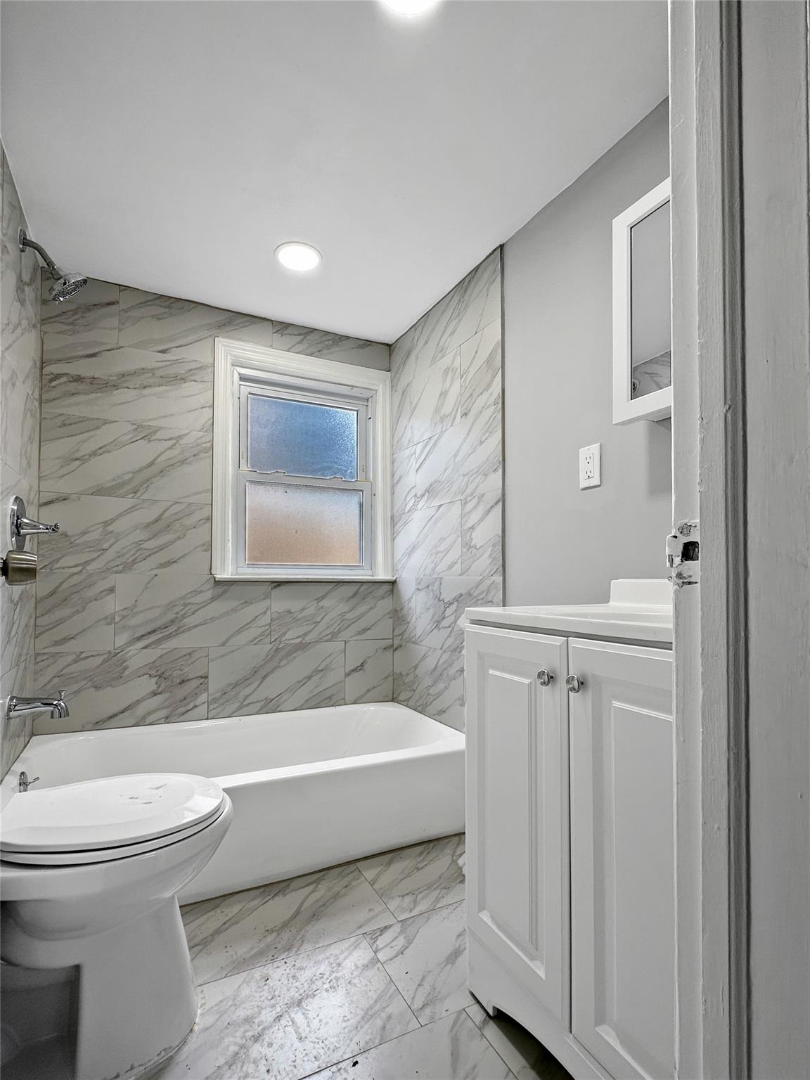 309 S 11th Street, New Hyde Park, New York image 7