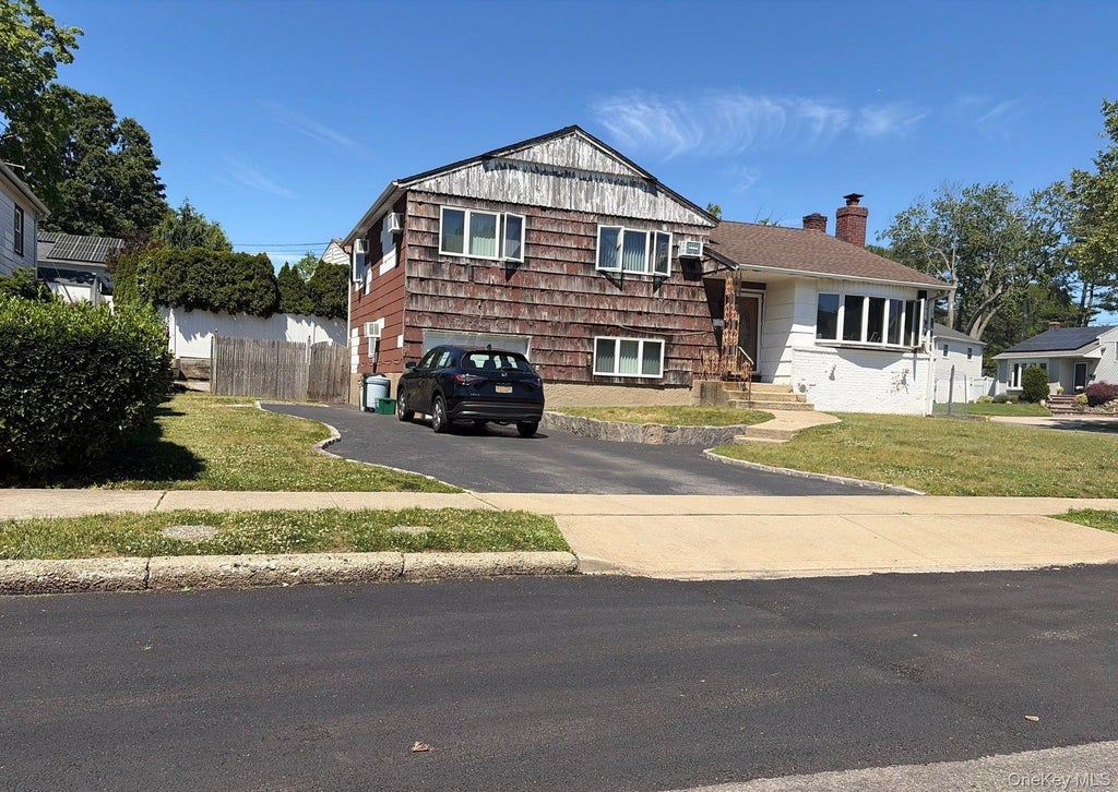 Photo of 524 Pontiac Road, East Meadow, NY 11554 (MLS # 1064520)