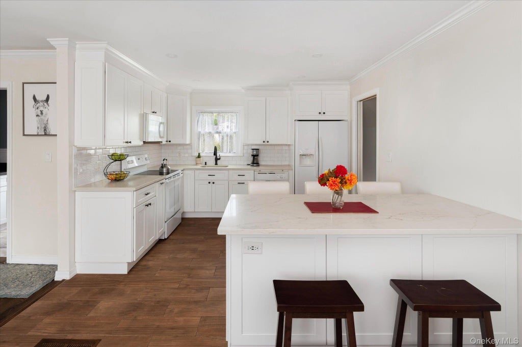Photo of 2872 Old Yorktown Road, Yorktown Heights, NY 10598 (MLS # 1038293)