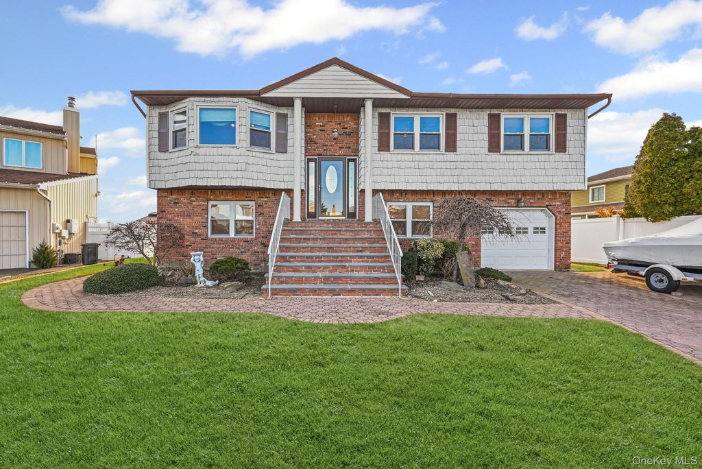 Photo of 4068 Darby Lane, Seaford, NY 11783 (MLS # 951391)