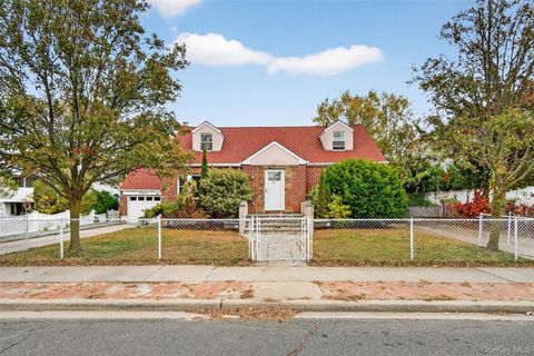 41 Ostend Road Island Park NY 11558