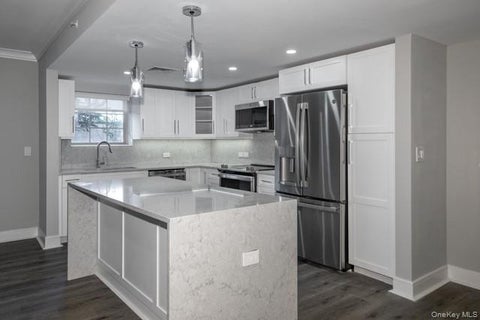 Condo For Rent - 100 Glen Street #N2308<br/> Glen Cove, NY 11542