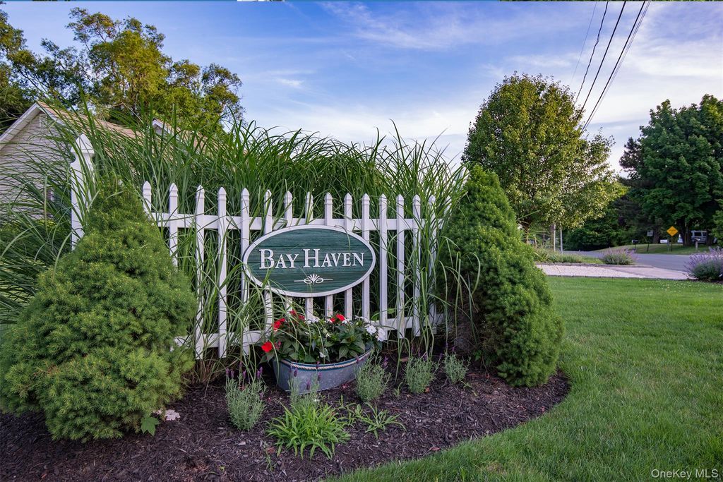 Photo of 700 Gin Lane, Southold, NY 11971 (MLS # 960404)