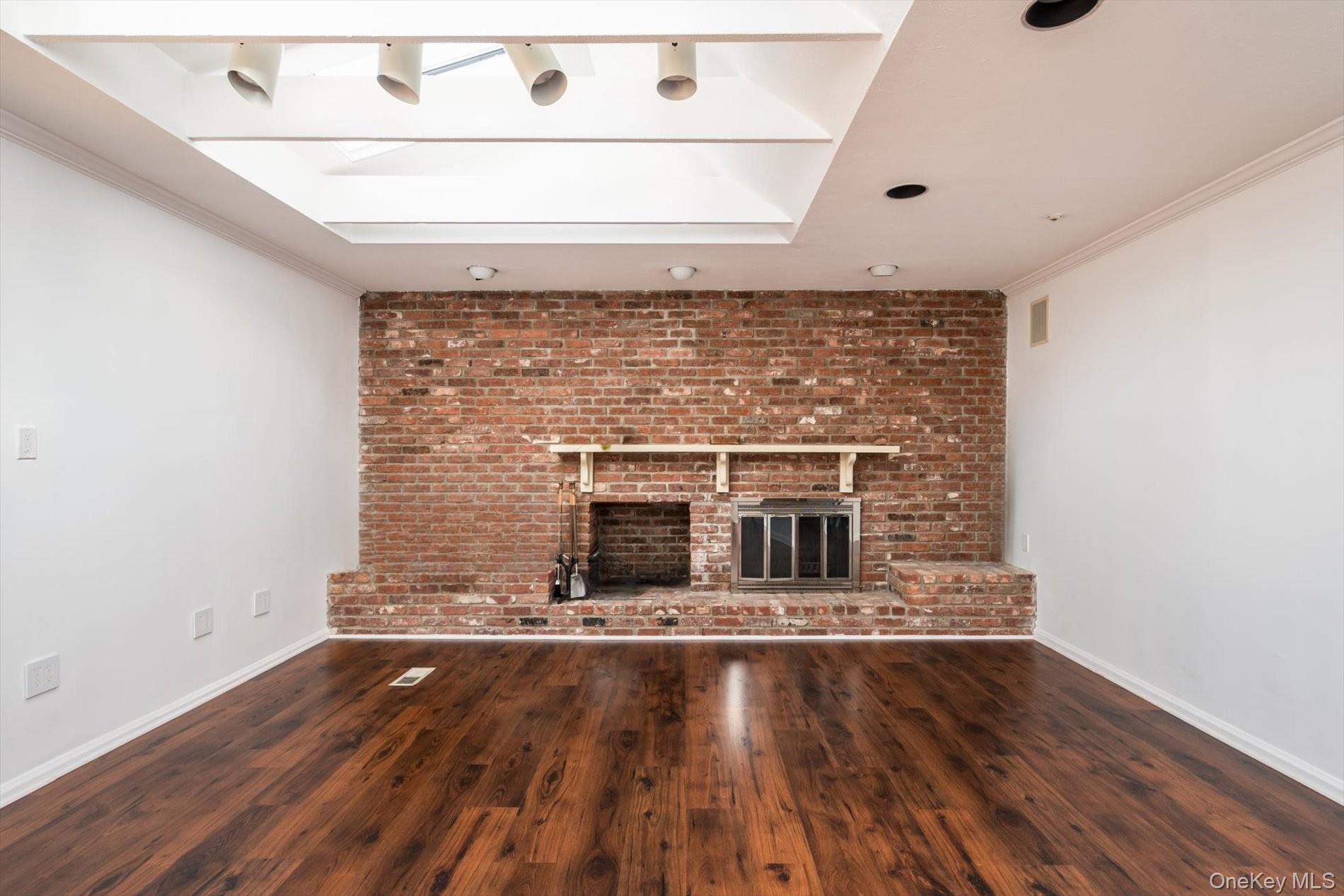 27 Bridle Path