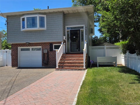 Homes For Sale - 860 Udall Road<br/> West Islip, NY 11795