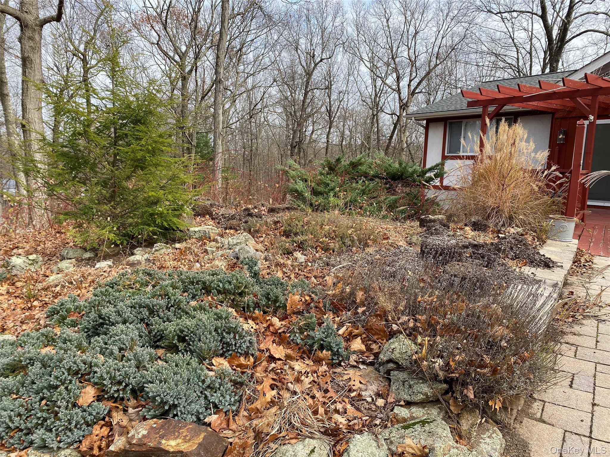 19 Cascade Lake Road