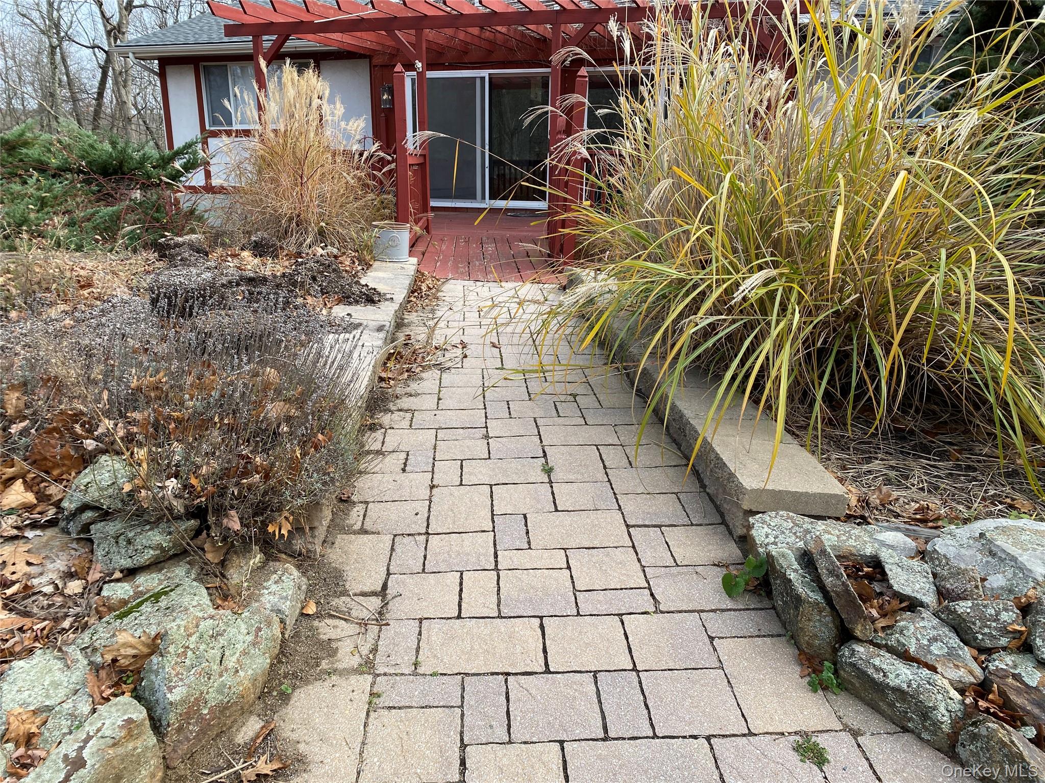 19 Cascade Lake Road