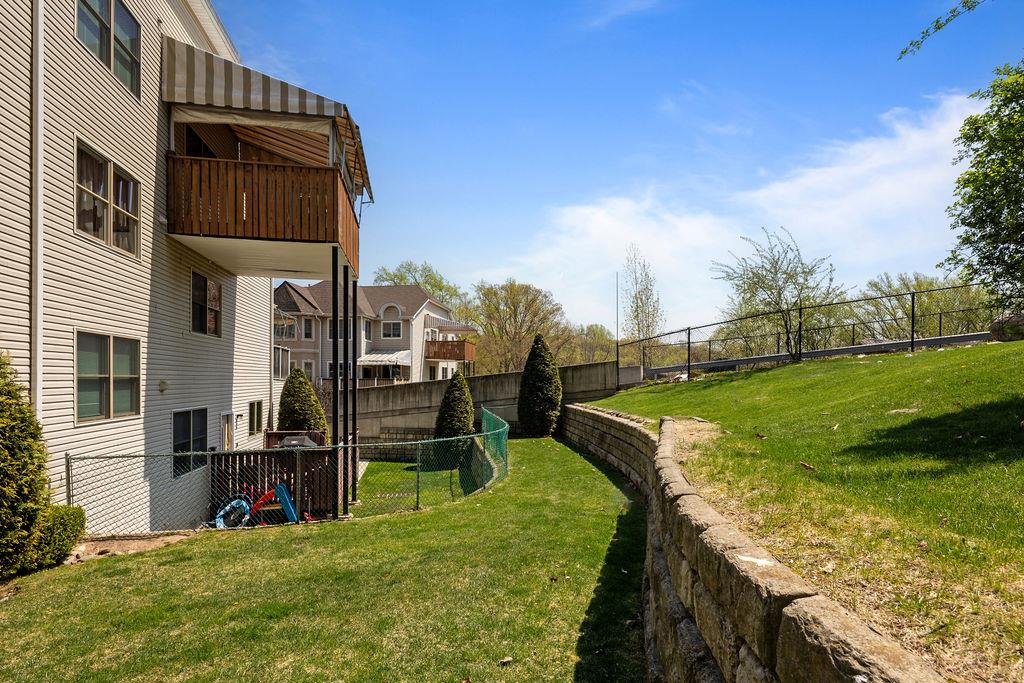 8 Rose Garden Way #202, Monsey, New York image 34
