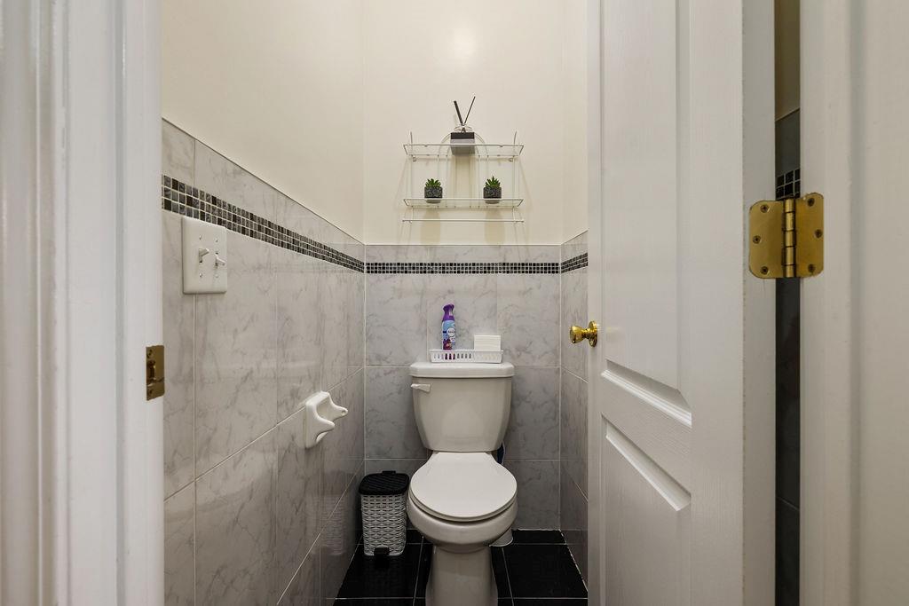 8 Rose Garden Way #202, Monsey, New York image 20