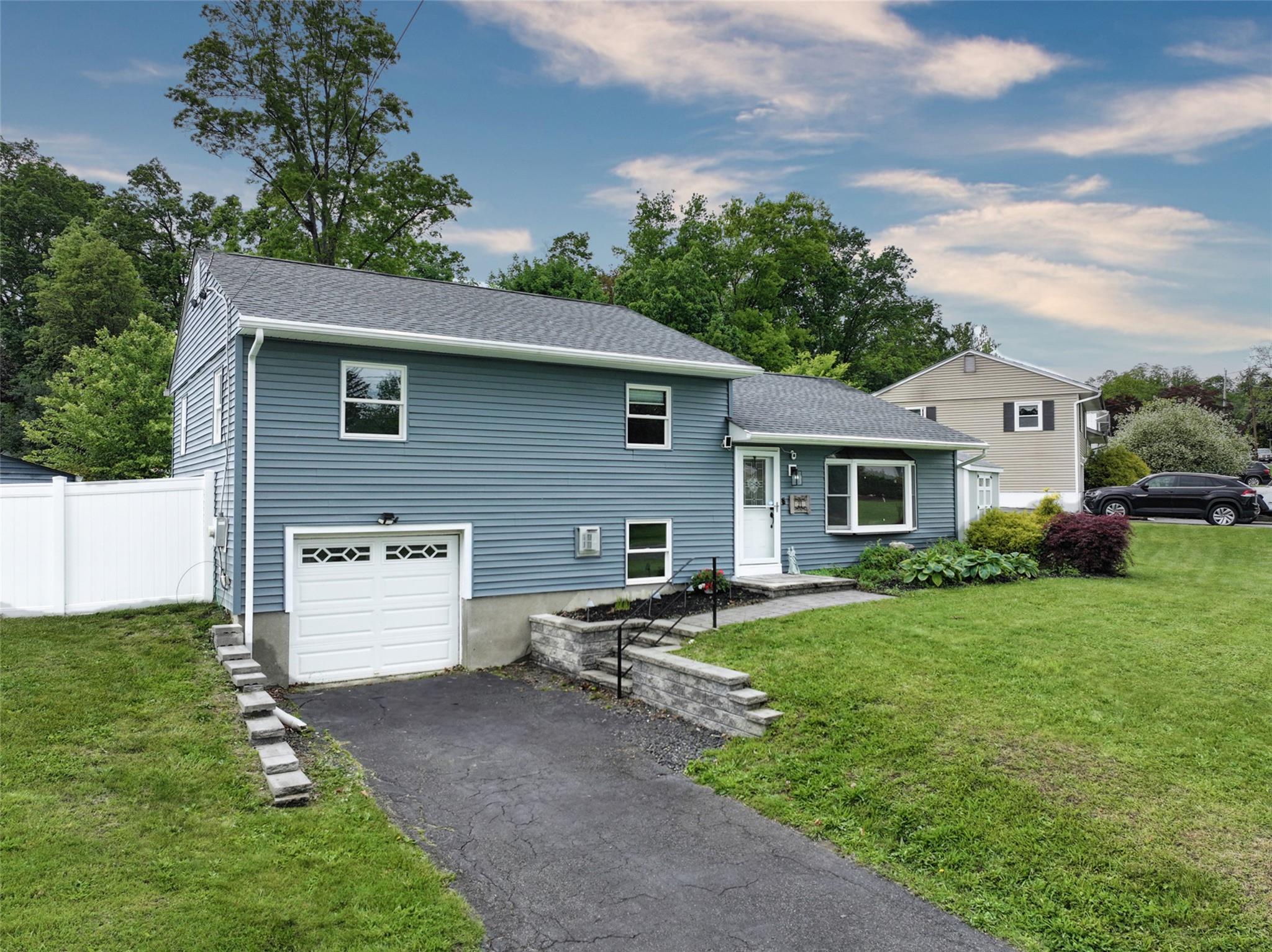 21 Harth Drive, New Windsor, New York image 2