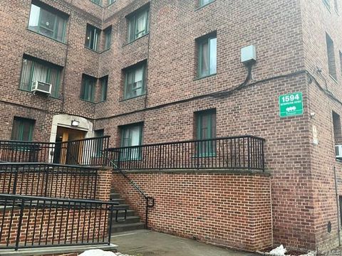 1594 Metropolitan Avenue MH Bronx NY 10462