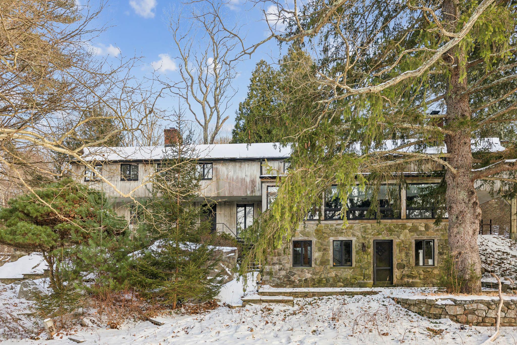 39 Old Snake Hill Road, Pound Ridge, New York image 3