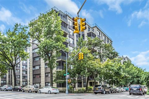 Apartment For Sale - 98-50 63rd Drive #5F<br/> Rego Park, NY 11374