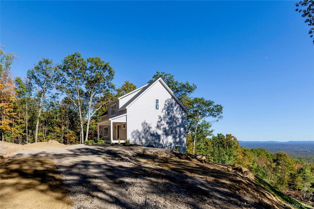 Photo of 368 Marl Road, Pine Bush, NY 12566 (MLS # 922498)