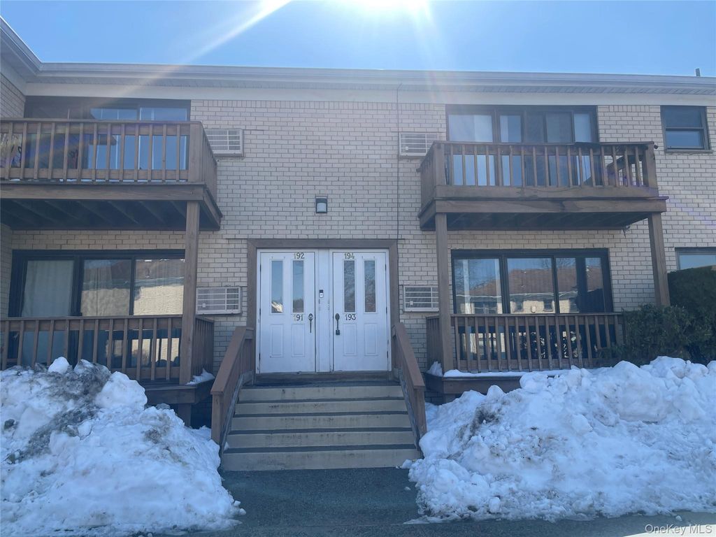 Photo of 194 Sneden Place #194, Spring Valley, NY 10977 (MLS # 965925)