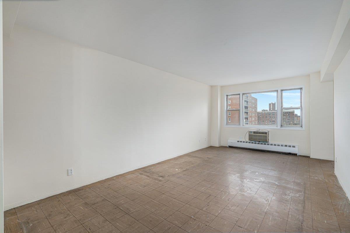 89-15 Parsons Boulevard #11D, Jamaica, New York image 4