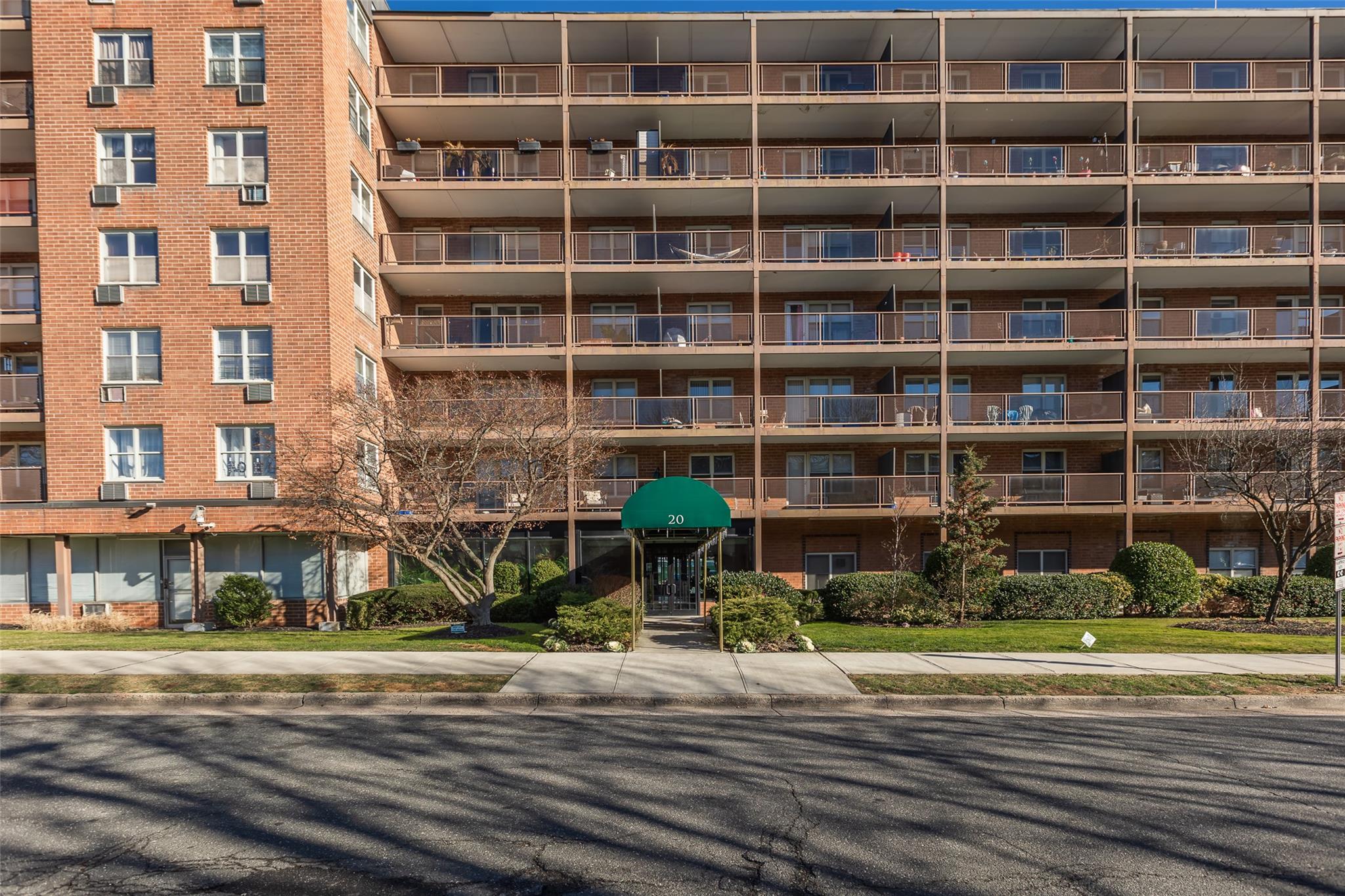 20 Wendell Street #18D, Hempstead, New York image 3