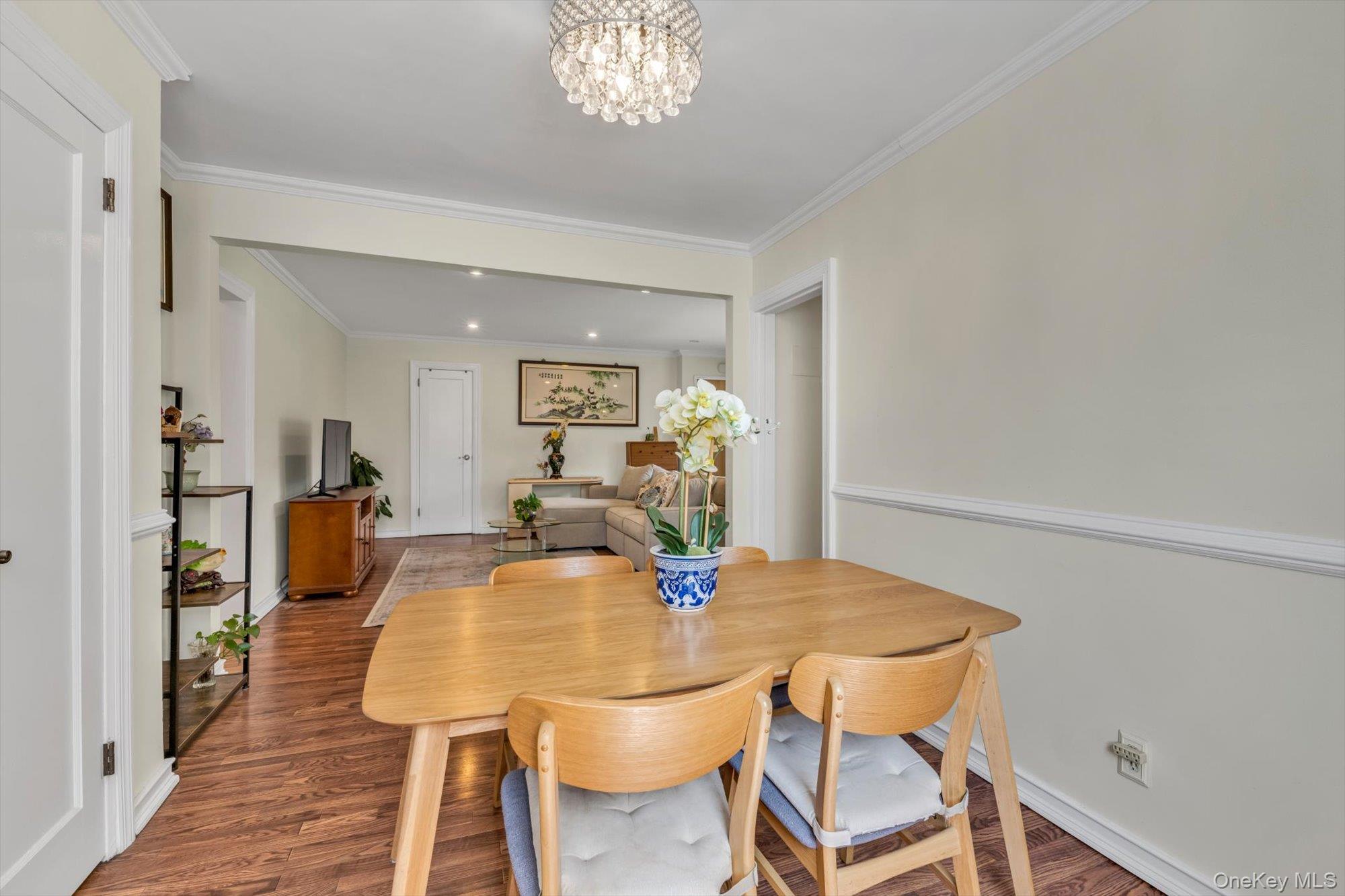 255-10 61st Avenue #3-907