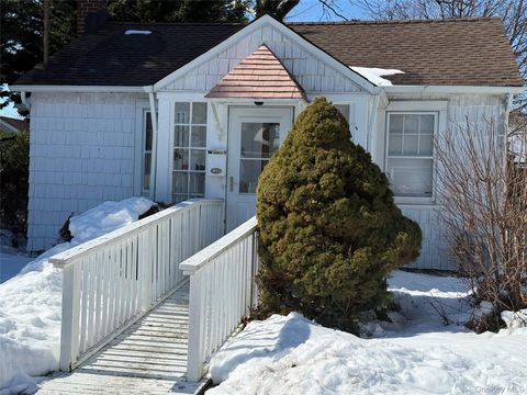 Photo of 143 East Avenue, Hicksville, NY 11801 (MLS # 968585)