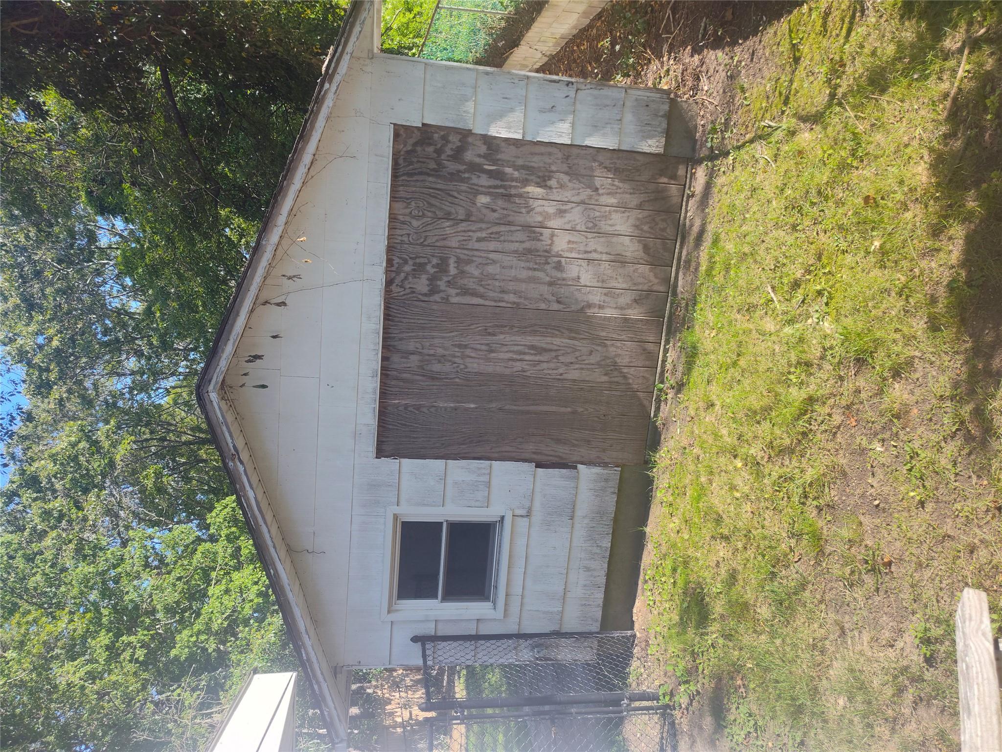 54 Meadowmere Avenue, Mastic Beach, New York image 5