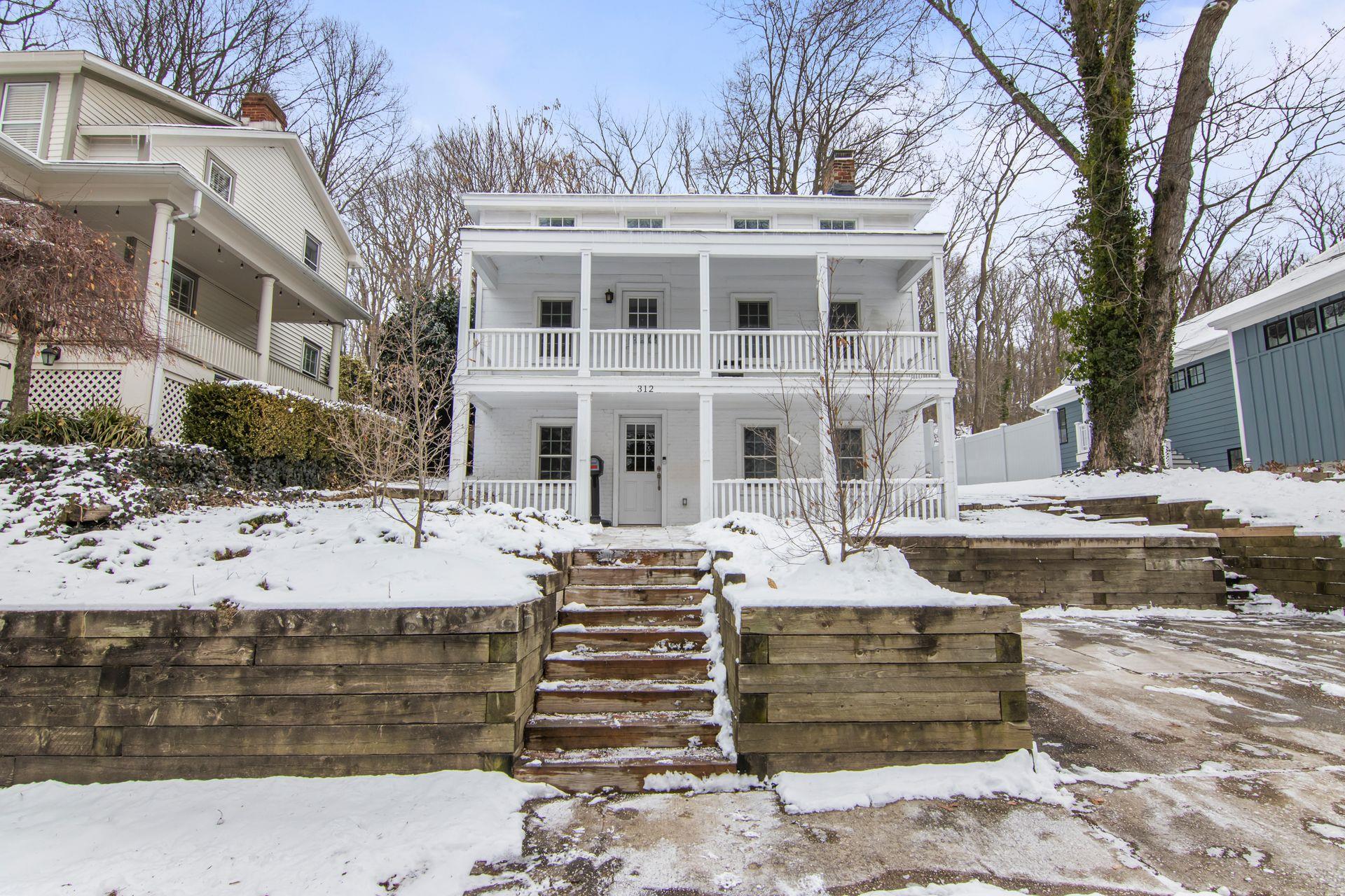 312 Woodbine Avenue, North Port, New York image 1