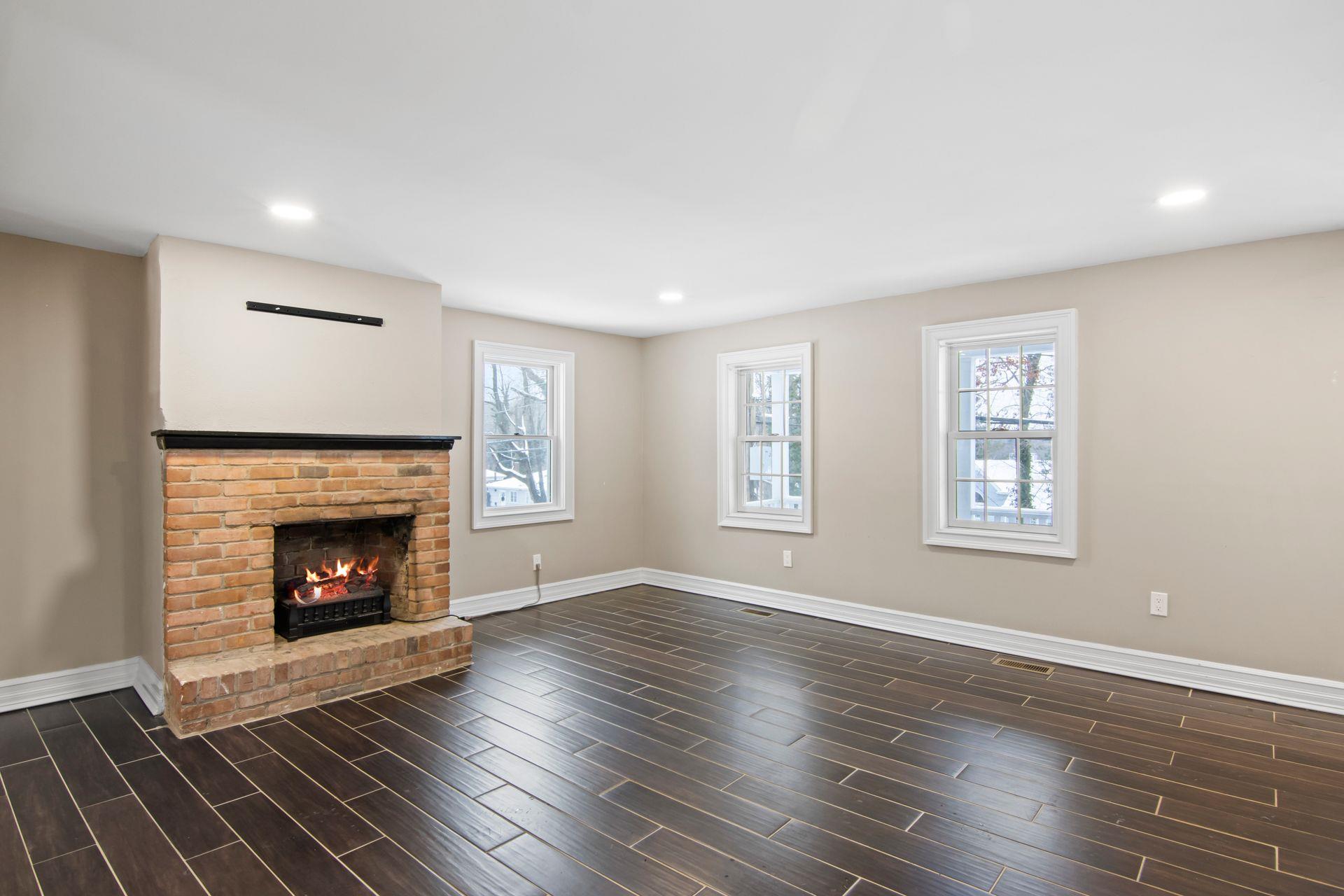312 Woodbine Avenue, North Port, New York image 9