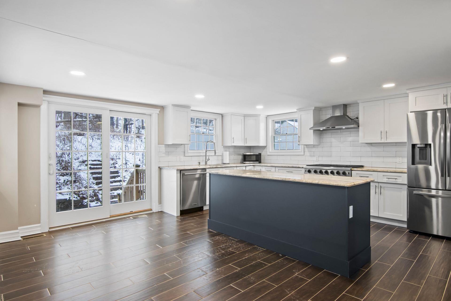 312 Woodbine Avenue, North Port, New York image 5