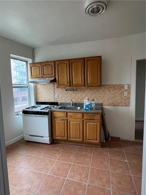 Homes For Sale - 1898 Longfellow Avenue #E3<br/> Bronx, NY 10460