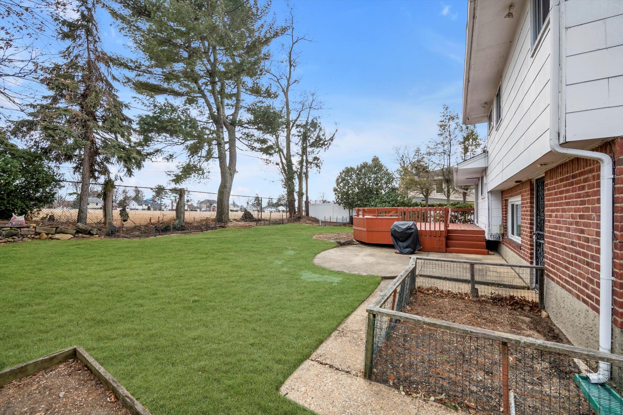326 White Birch Lane, Jericho, New York image 22