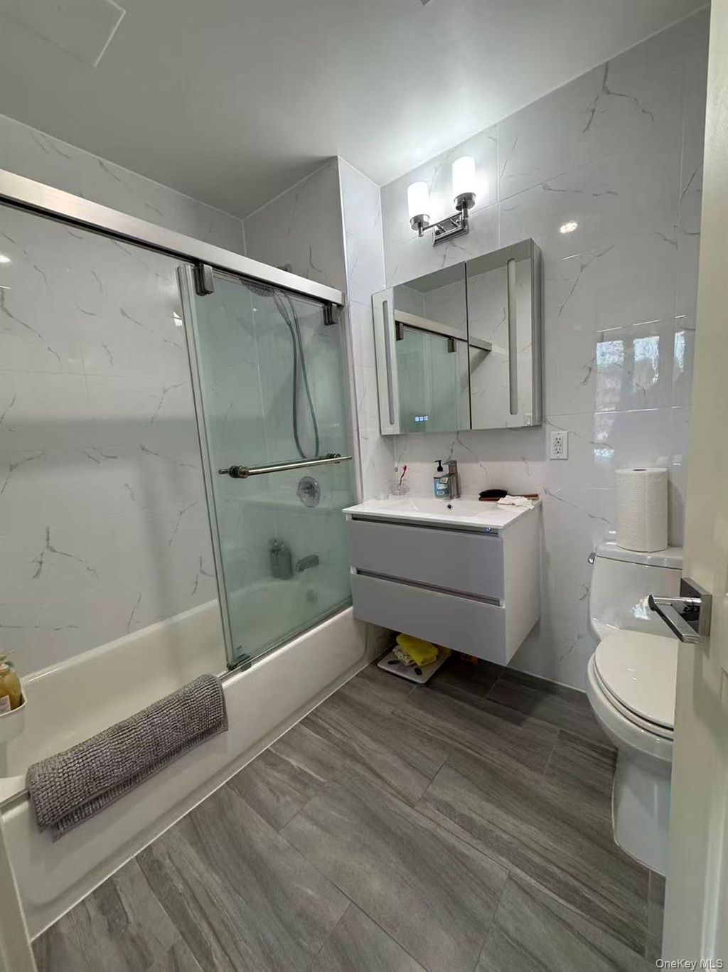 Photo of 14427 Sanford Avenue #4L, Flushing, NY 11355 (MLS # 964491)