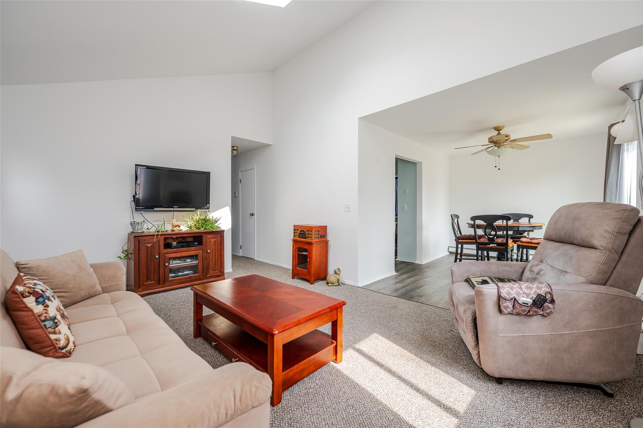 30 Seymour Drive, Shirley, New York image 4